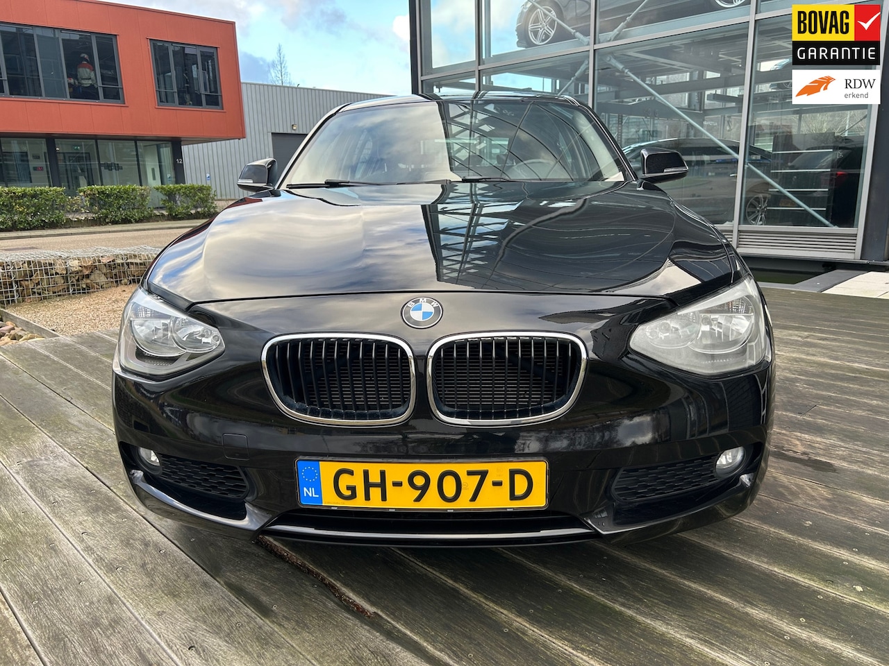 BMW 1-serie - 114i EDE Executive 114i EDE Executive, Cruise, Navi, Airco - AutoWereld.nl