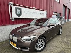 BMW 1-serie - 116i Upgrade Edition // Leer // NAVI // PDC //