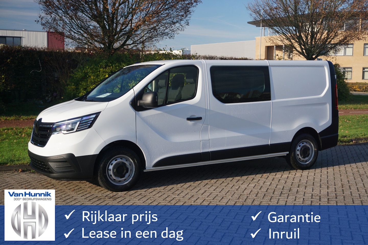 Renault Trafic - 2.0DCI 130PK L2H1 DC Navi, Airco, Cruise, PDC, LED!! NR. 620 - AutoWereld.nl