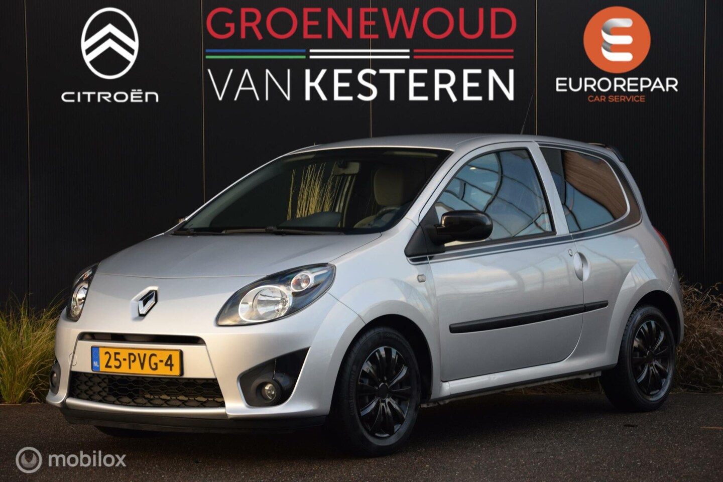 Renault Twingo - 1.2i 16V Dynamique - AutoWereld.nl