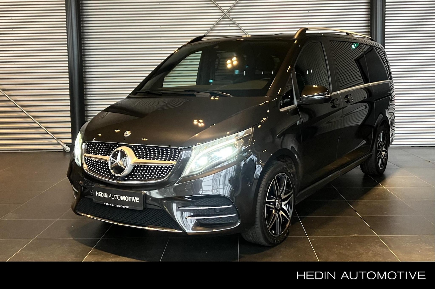 Mercedes-Benz V-klasse - V 300d Lang Automaat Avantgarde Edition | AMG Line | Standkachel | Distronic+ | Comand Onl - AutoWereld.nl