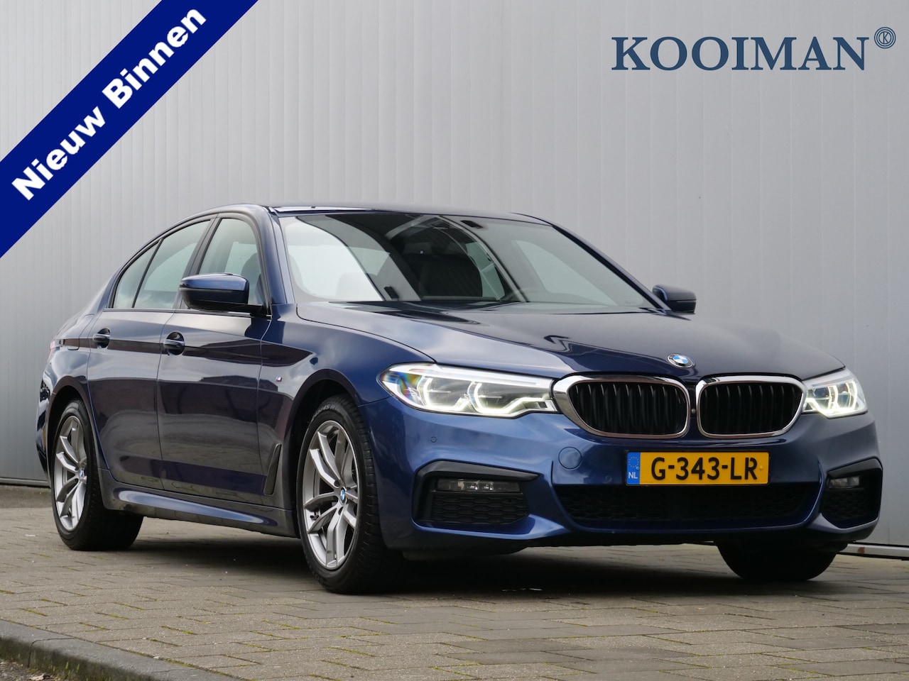 BMW 5-serie - 520i 184pk High Executive Edition Automaat M-Pakket Memory-stoelen / 360 Camera / 18 Inch - AutoWereld.nl