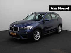 BMW X1 - sDrive18i Executive | Leder | Navigatie | Camera | Parkeersensoren |