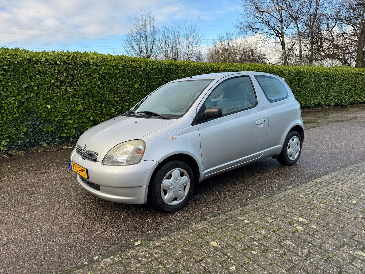 Toyota Yaris - 1.0-16V VVT-i Sol 1.0-16V VVT-i Sol | Airco - AutoWereld.nl