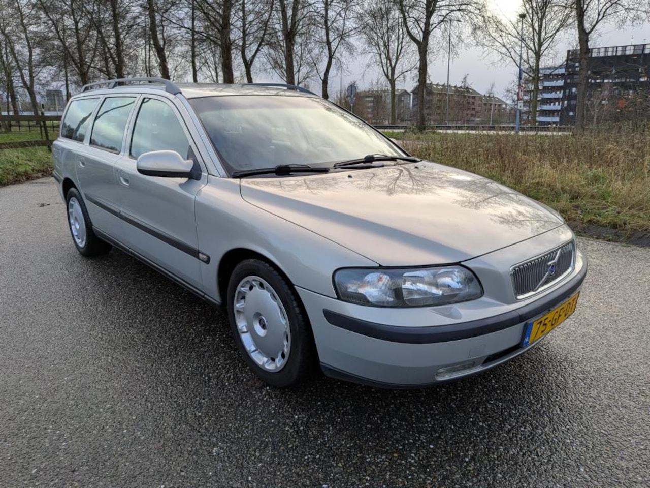 Volvo V70 - 2.4 Comfort Line 2.4 Comfort Line - AutoWereld.nl