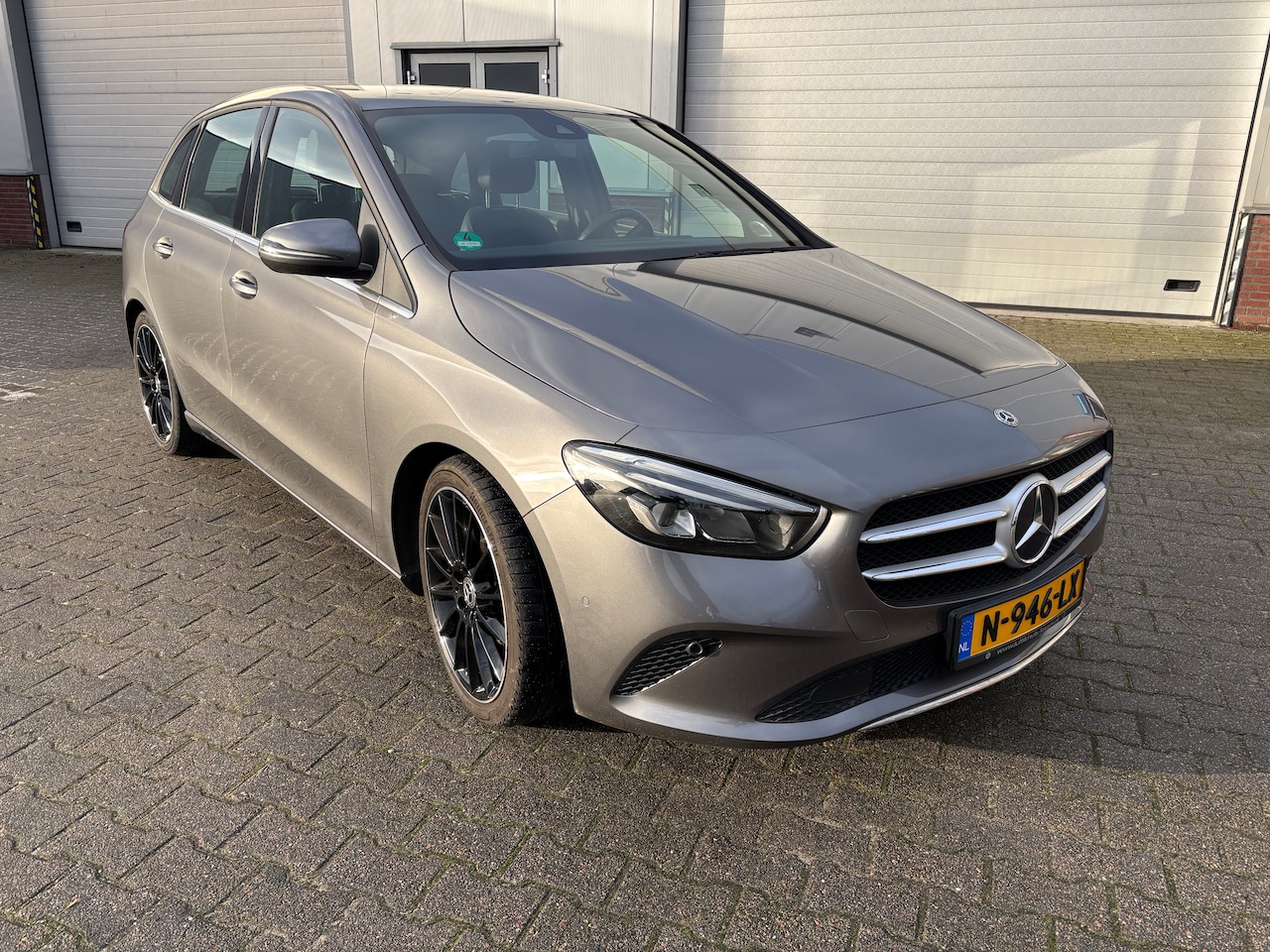 Mercedes-Benz B-klasse - 180 Premium - AutoWereld.nl