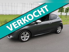 Peugeot 208 - 1.6 VTi Allure met Navigatie en Climate control