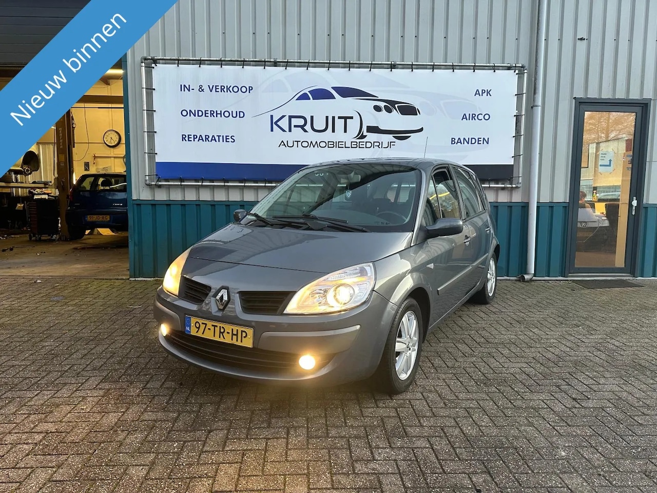 Renault Scénic - 2.0-16V Business Line 2.0-16V Business Line - AutoWereld.nl