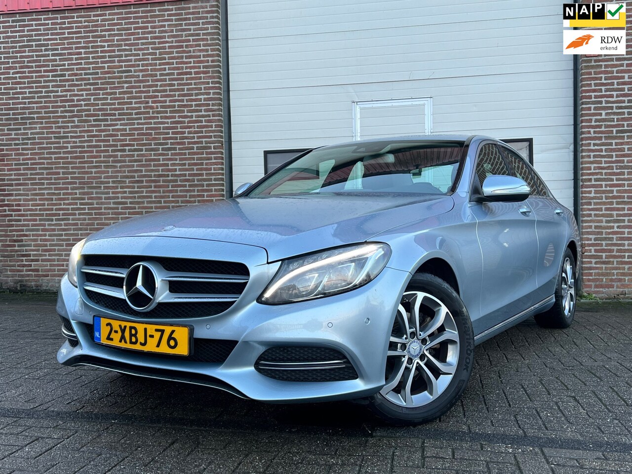 Mercedes-Benz C-klasse - 180| Navi + Cruise + Clima - AutoWereld.nl