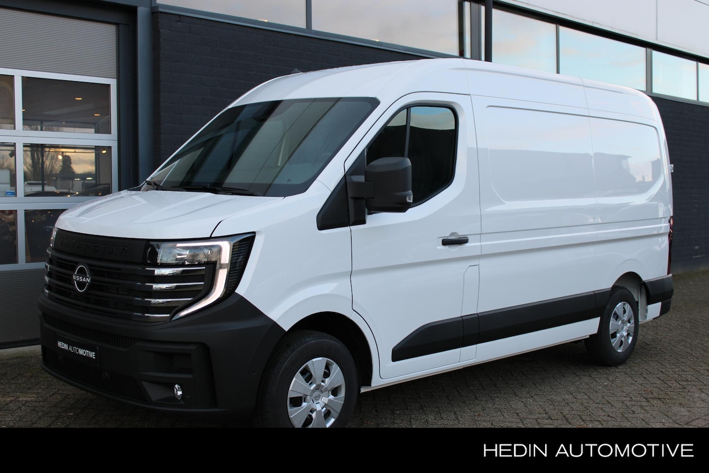 Nissan Interstar-e - L2H2 Limited 87 kWh GEHEEL RIJKLAAR | PER DIRECT LEVERBAAR!!! - AutoWereld.nl