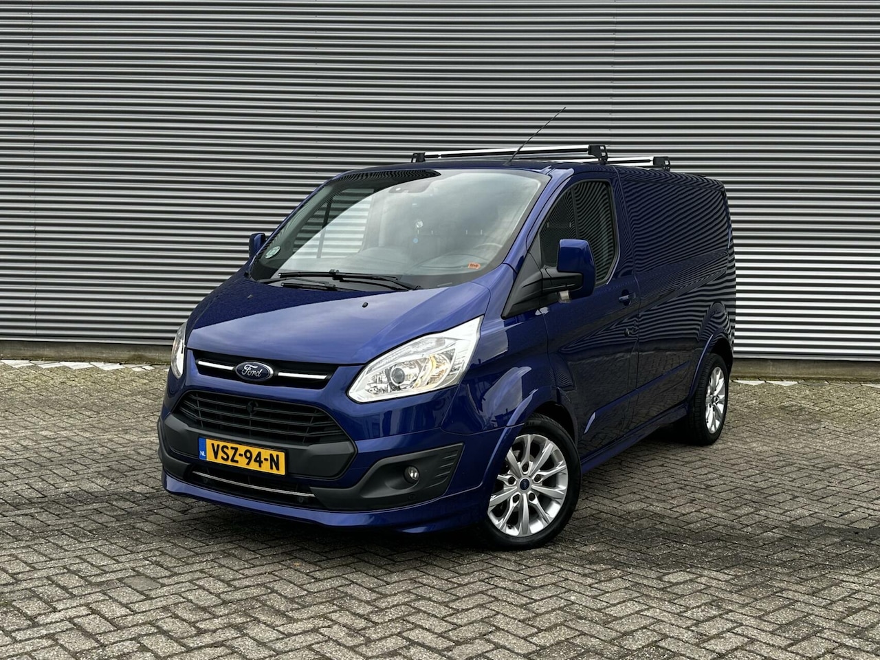 Ford Transit Custom - 290 2.0 Limited AUTO|LANE ASSIST|CAMERA - AutoWereld.nl