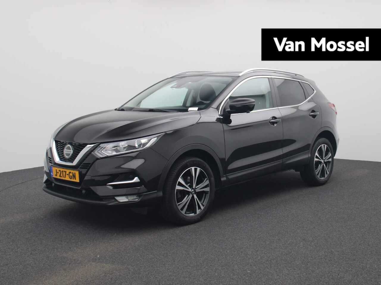 Nissan Qashqai - 1.3 DIG-T N-Connecta | ECC | Navi | LMV | Panorama | PDC | - AutoWereld.nl