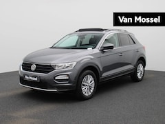 Volkswagen T-Roc - 1.5 TSI Style | 150 PK | Automaat | Panoramadak | Stoel + Stuurverwarming | Apple Carplay