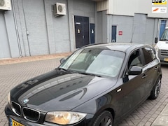 BMW 1-serie - 118i Business Line