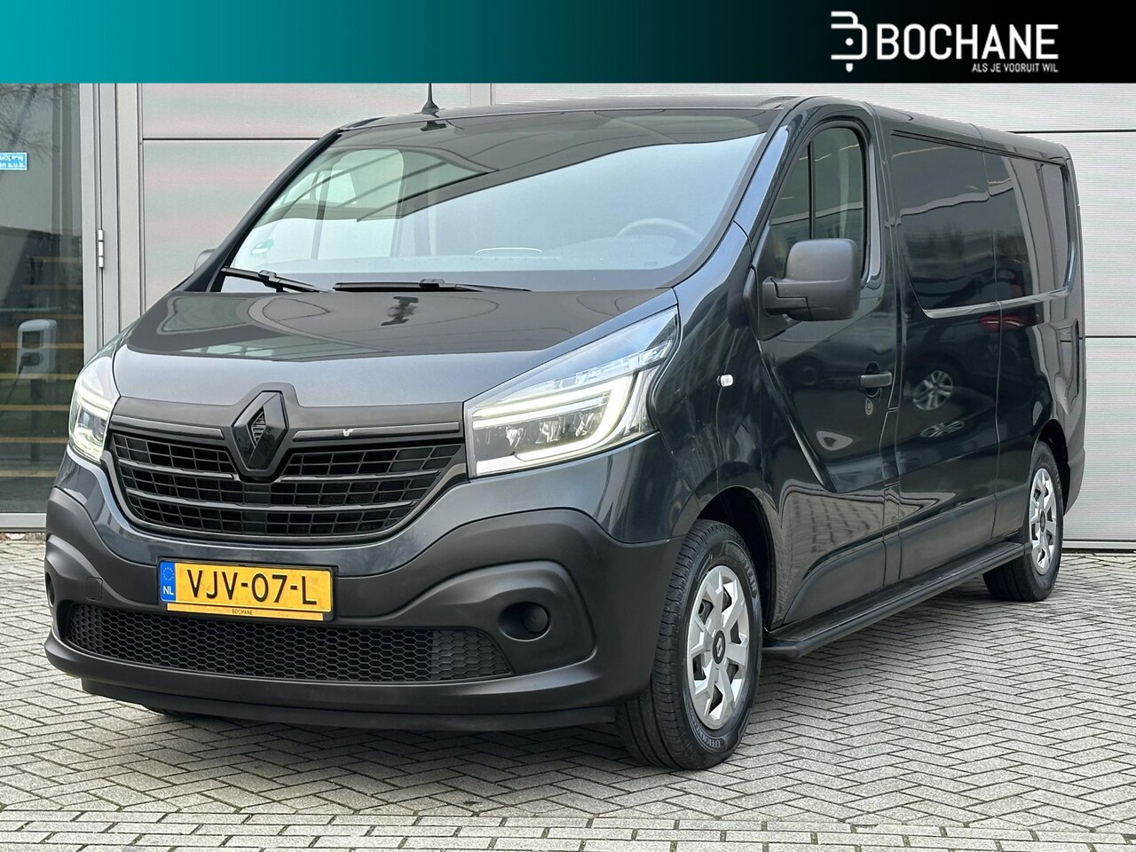 Renault Trafic - 2.0 dCi 145 T29 L2H1 Comfort | AIRCO | NAVIGATIE | SIDEBARS | TREKHAAK | NL-AUTO | PARKEER - AutoWereld.nl