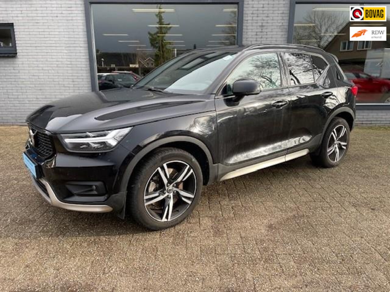 Volvo XC40 - 1.5 T5 Recharge Plug-in Facelift PHEV R-Design - AutoWereld.nl