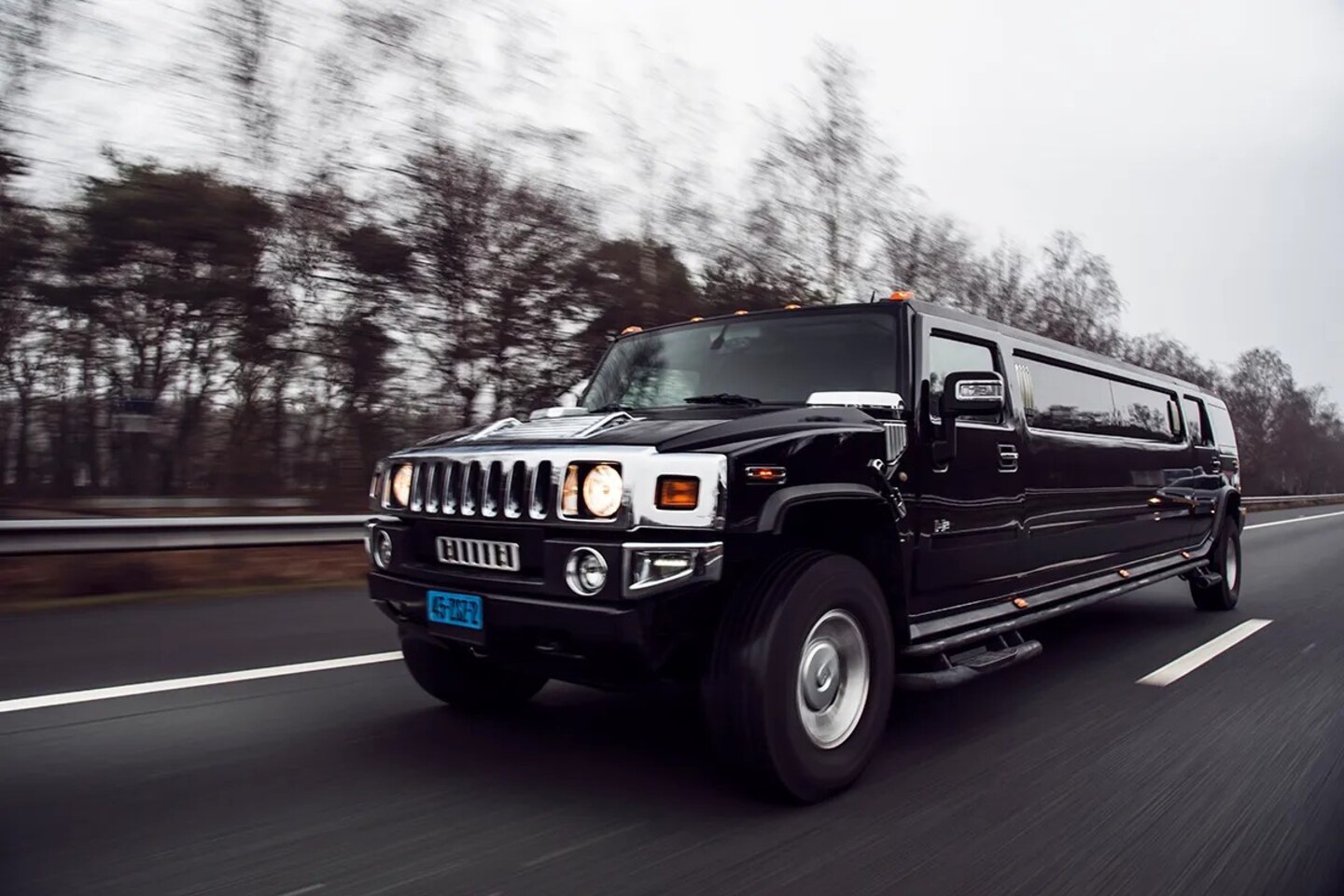 Hummer H2 - 6.0 V8 LIMOUSINE Veel opties! UNIEK! - AutoWereld.nl