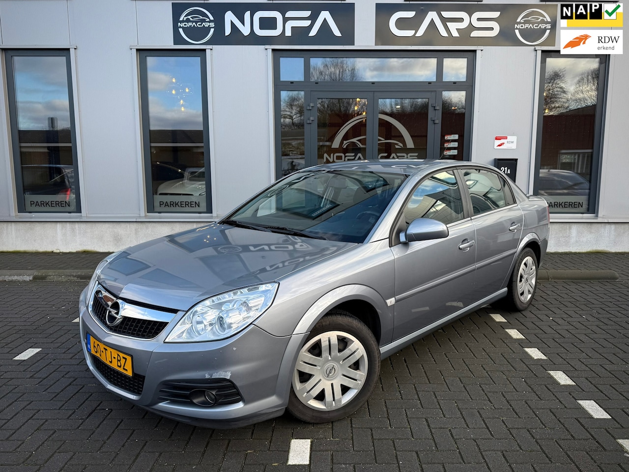 Opel Vectra - 2.2-16V Business|Automaat|cruise|Nap|Trekhaak|bluetooth - AutoWereld.nl