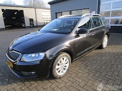 Skoda Octavia Combi - 1.0 TSI Style Business automaat