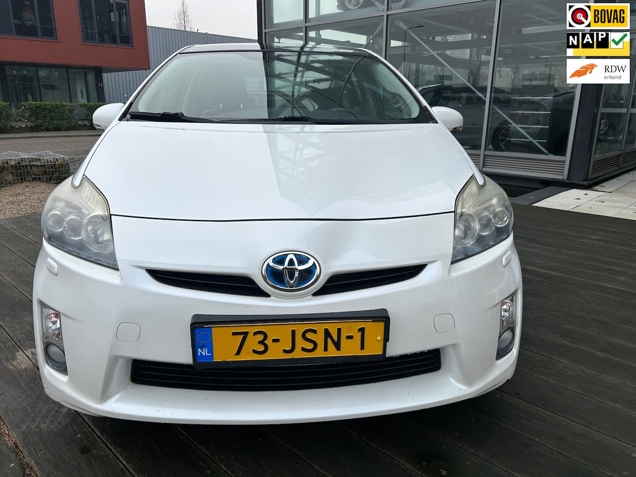 Toyota Prius - 1.8 Dynamic 1e eigenaar Electr. dak, Trekhaak - AutoWereld.nl