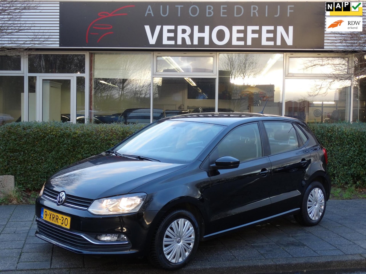 Volkswagen Polo - 1.4 TDI Comfortline - AUTOMAAT - ORG NL AUTO NAP - NAVI - CRUISE / CLIMATE CONTR ! - AutoWereld.nl