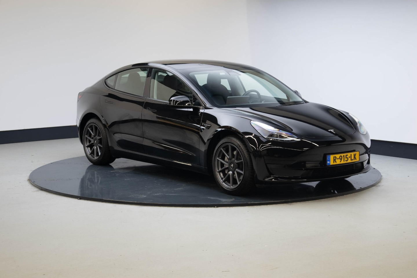 Tesla Model 3 - Standard RWD Plus 60 kWh - AutoWereld.nl