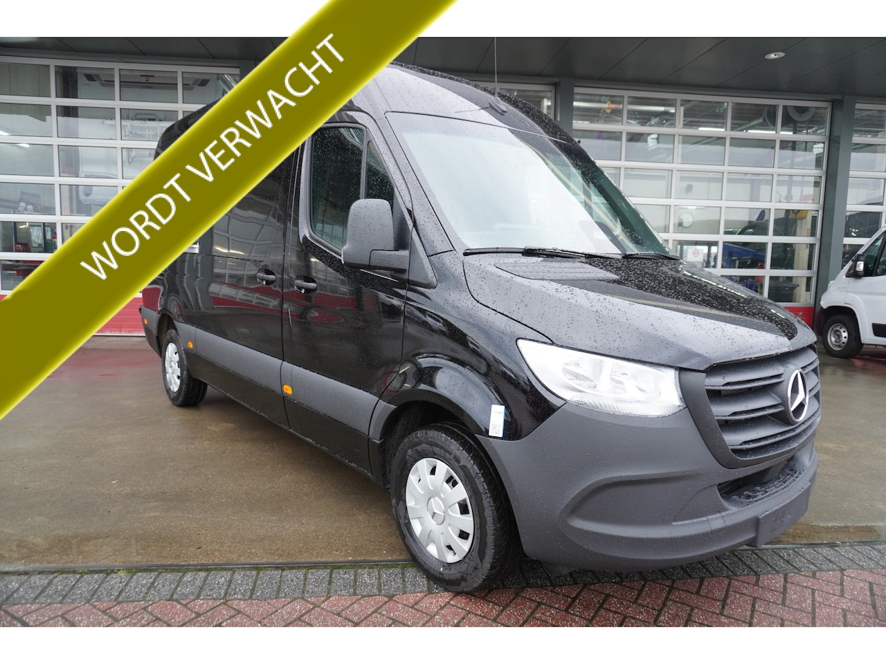 Mercedes-Benz Sprinter - 317 CDI 170PK L2H2 Pro automaat Trekhaak 3.500KG Schuifdeur links en rechts | Climate | ad - AutoWereld.nl