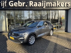 Volkswagen T-Roc - 1.5 TSI Sport *Navi*ECC*Apple Carplay