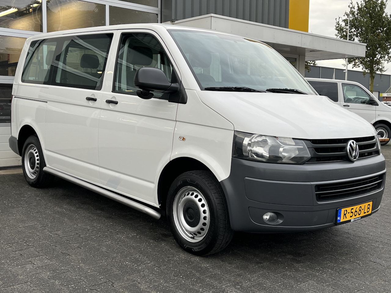 Volkswagen Transporter Kombi - 2.0 TDI DSG Automaat L1H1 BTW en BPM vrij Airco Cruise control PDC Marge1e eigenaar Ideaal - AutoWereld.nl