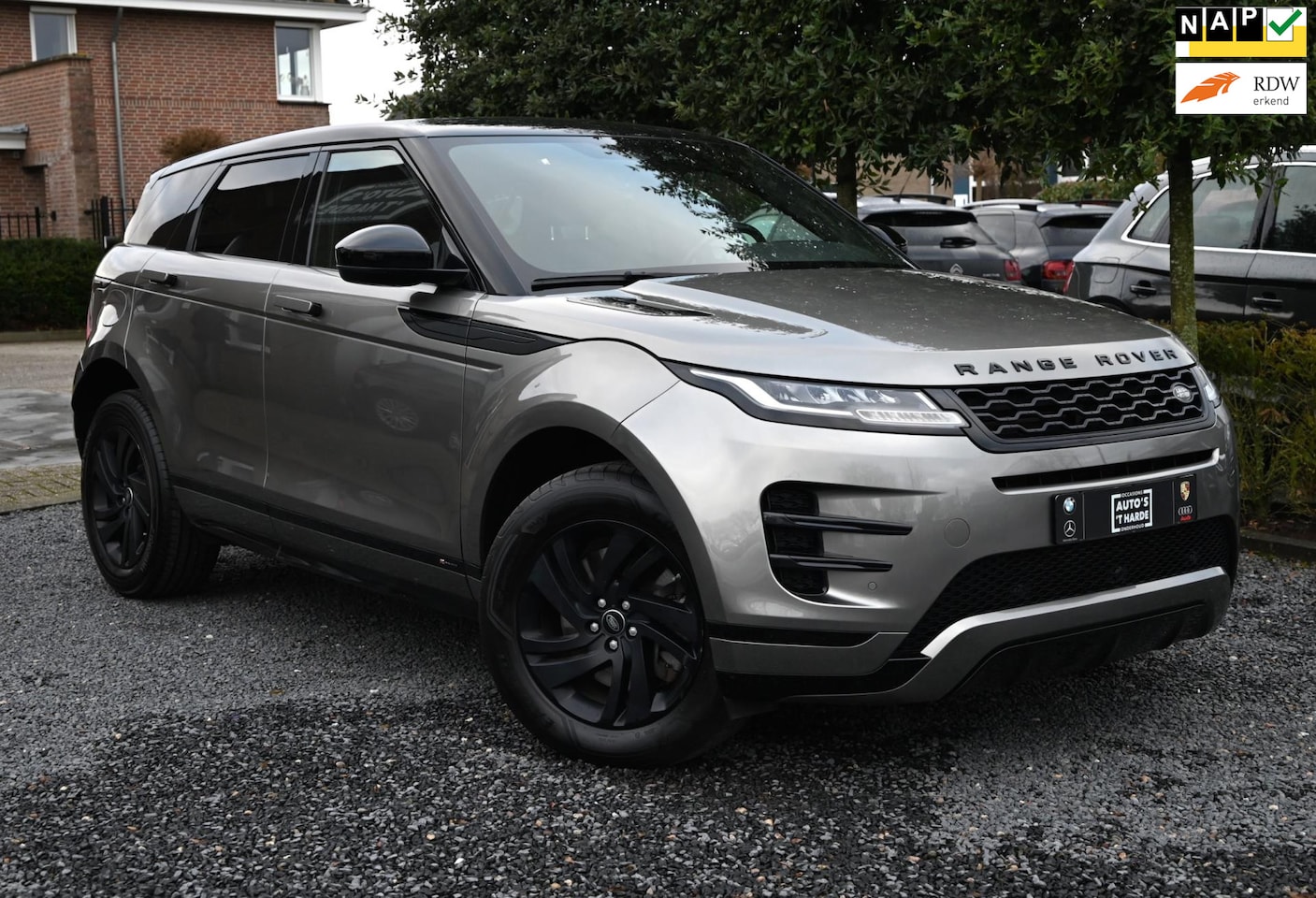 Land Rover Range Rover Evoque - 1.5 P300e AWD R-Dynamic S 309 PK Dealer o.h Camera Leder LED 18'' - AutoWereld.nl