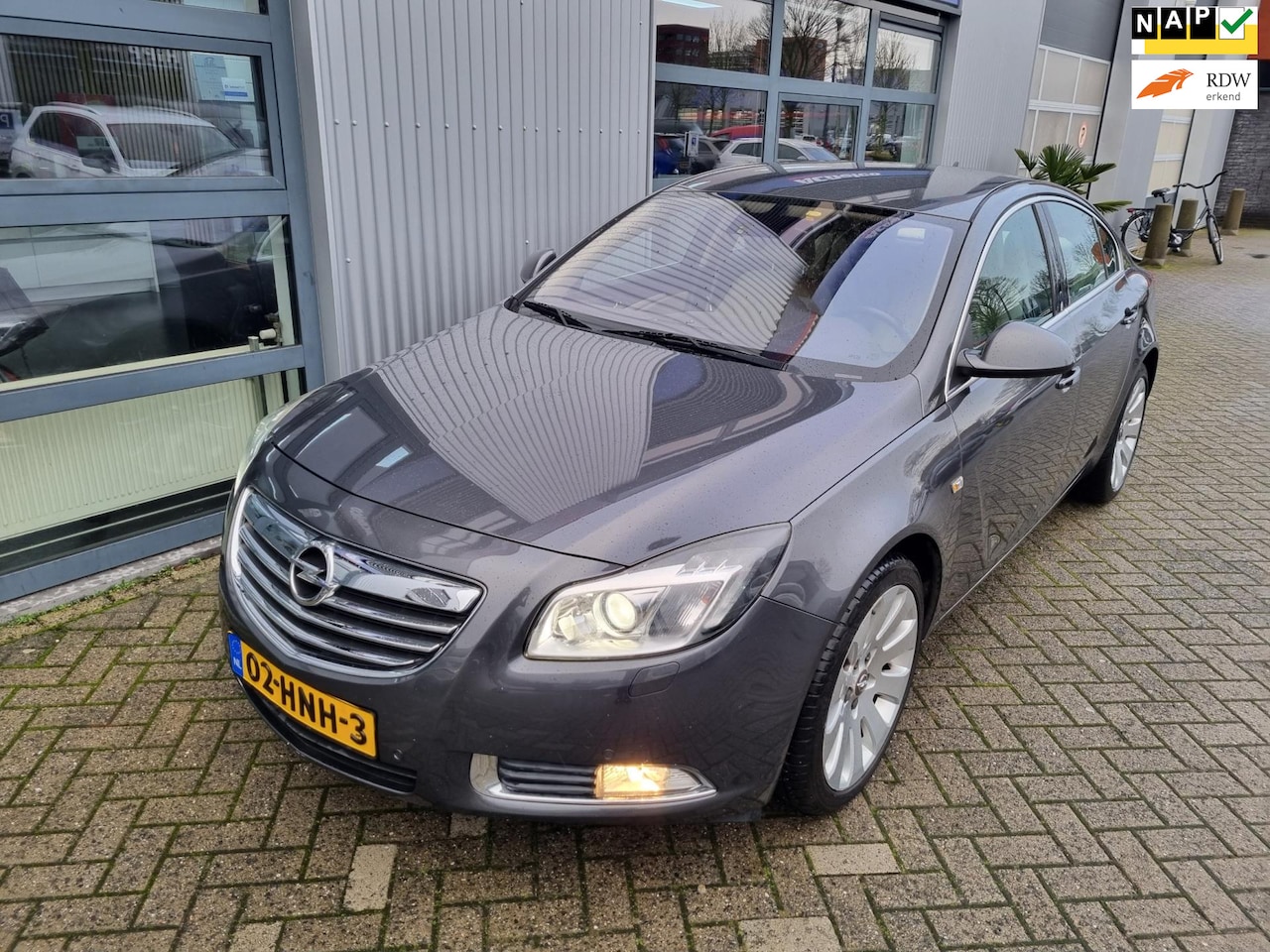 Opel Insignia - 2.0 T Executive / automaat - AutoWereld.nl