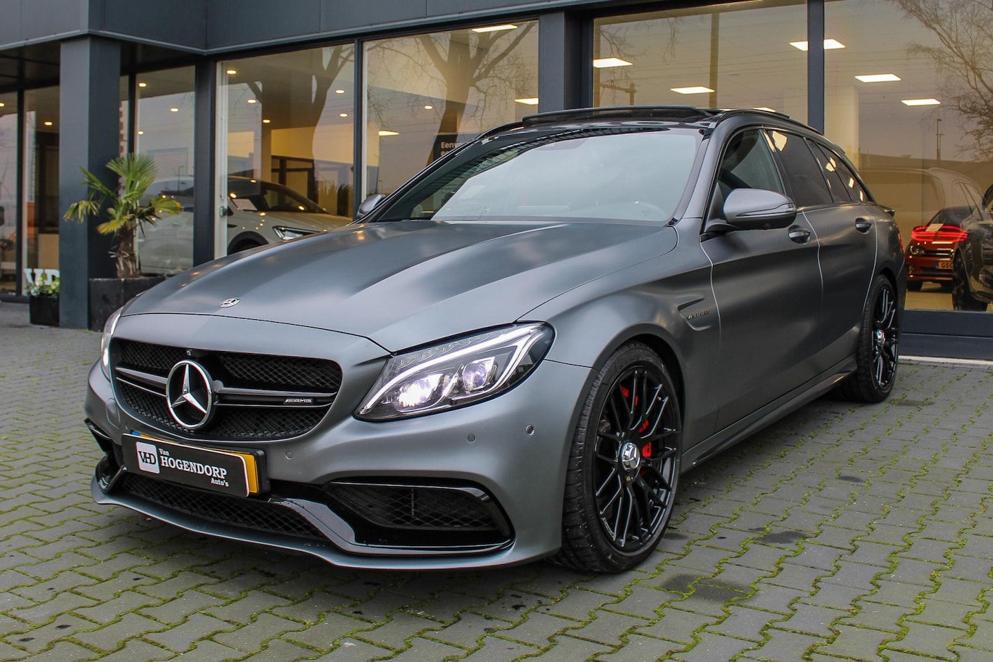 Mercedes-Benz C-klasse - AMG 63 S PANO KEYLESS GO 360 CAMERA 510PK - AutoWereld.nl