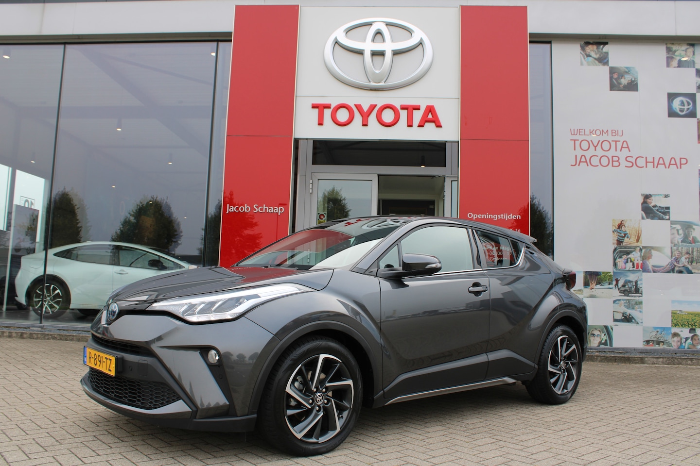 Toyota C-HR - 1.8 Hybrid Dynamic Automaat 122pk | Cloud Navigatie | PDC | Cruise control adaptief | - AutoWereld.nl