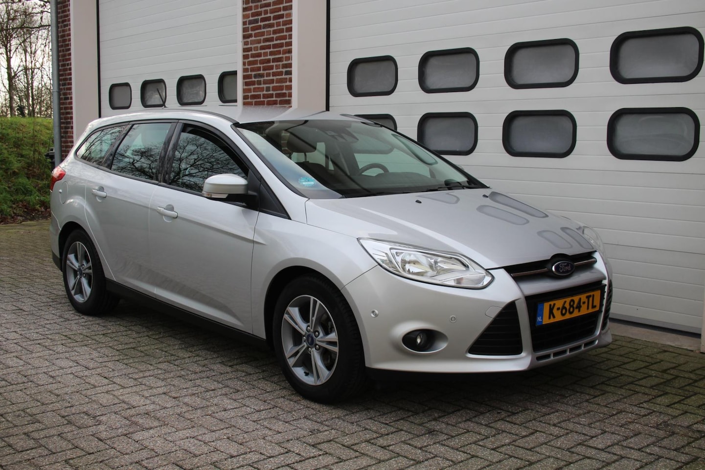 Ford Focus Wagon - 1.0 EcoBoost Edition Plus * Cruise / Navi / Trekhaak * - AutoWereld.nl