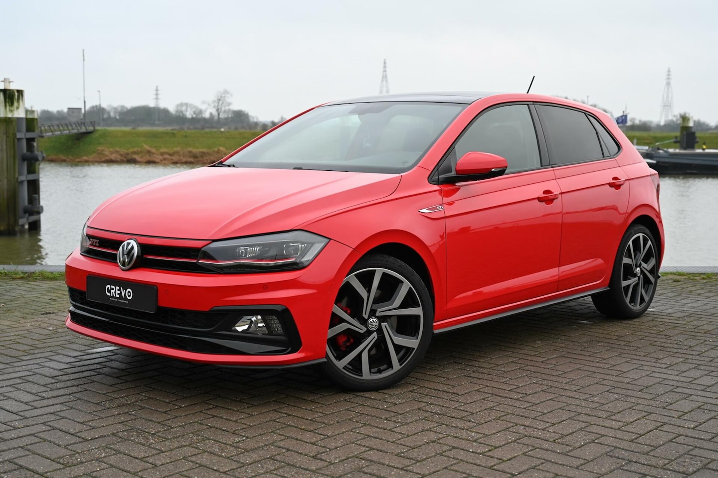 Volkswagen Polo - 2.0 TSI GTI | NAP | PANO | KEYLESS | - AutoWereld.nl