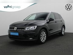 Volkswagen Tiguan - 1.5 TSI 150PK DSG ACT Comfortline Business | Trekhaak | Navi | Parkeersensoren voor/achter