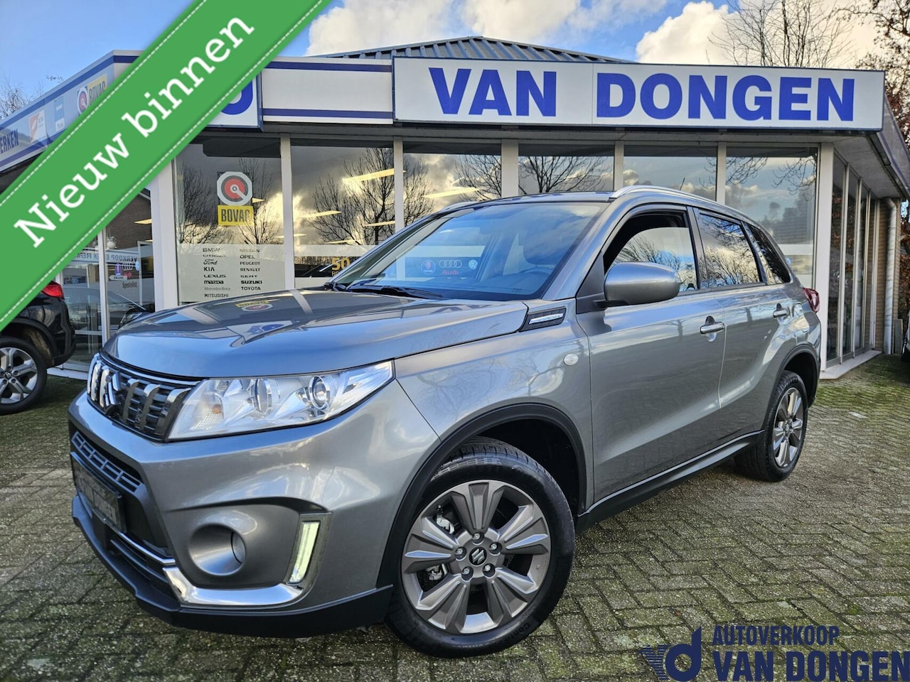 Suzuki Vitara - 1.0 Boosterjet Select | Trekhaak / Carplay / Cruise / Camera - AutoWereld.nl