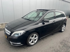 Mercedes-Benz B-klasse - 180 Ambition 1e EIG AUT.PANORAMA.XENON.NAP