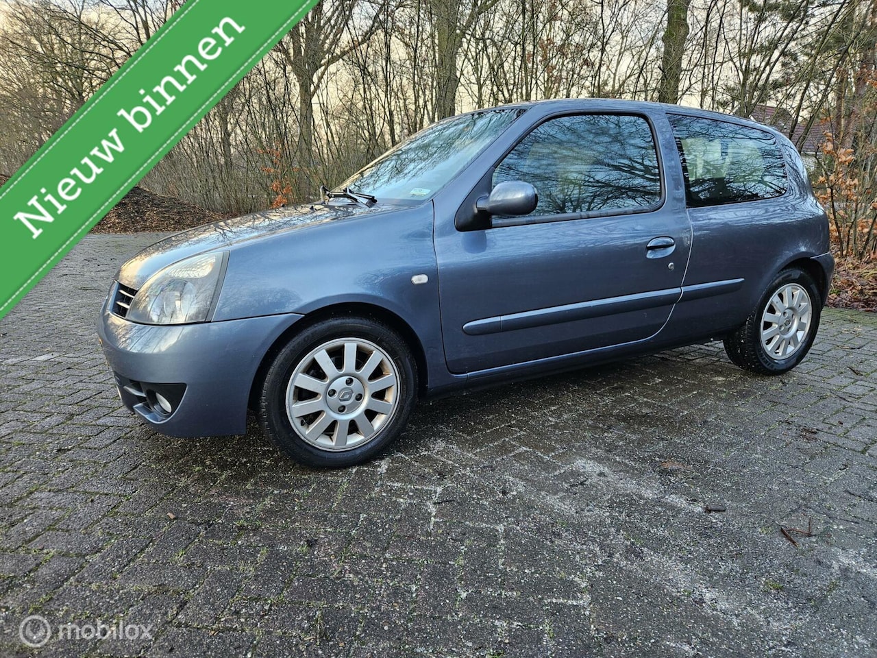 Renault Clio - 1.2-16V Campus leuke auto!! - AutoWereld.nl