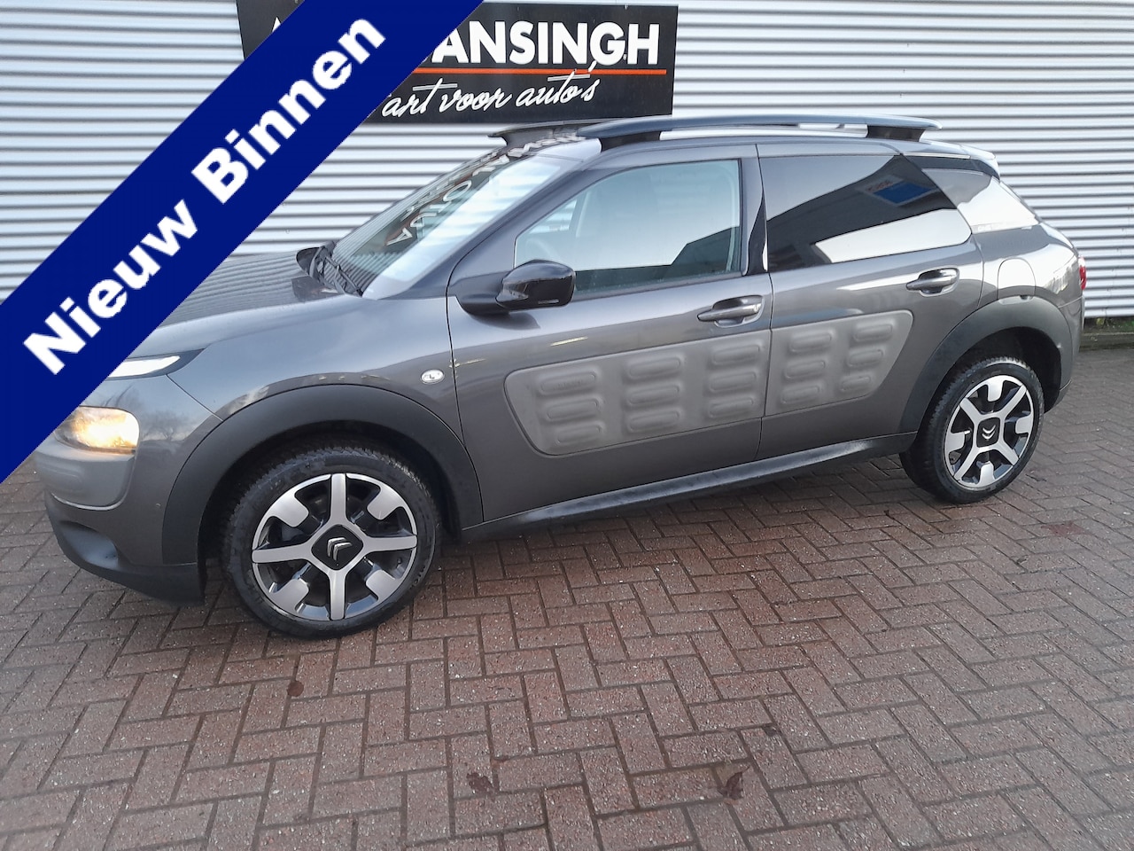 Citroën C4 Cactus - 1.2 PureTech One-Tone Automaat met 29.795 km!!! | Clima | Navigatie | Ndl auto | Camera | - AutoWereld.nl