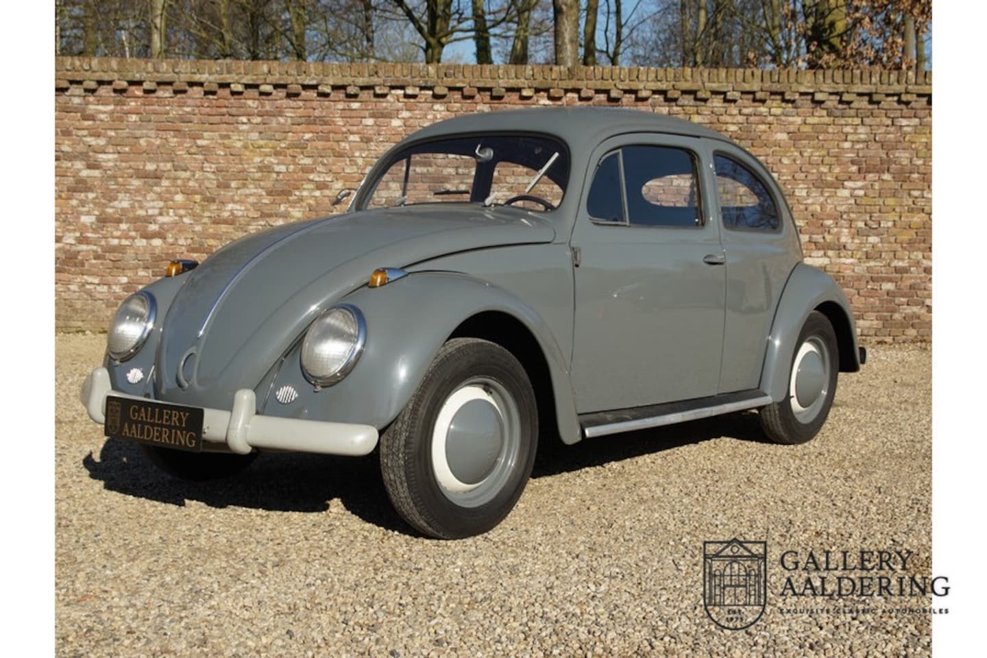 Volkswagen Beetle - Kever Standard Oval 1200 Rare and desirable ‘Oval-Window’ Beetle, Presents in restored and - AutoWereld.nl