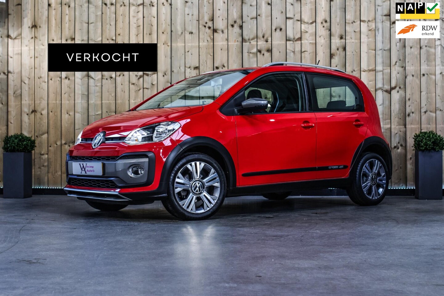 Volkswagen Up! - 1.0 BMT cross up! *Camera*Cruise control*Stoelverwarming* - AutoWereld.nl