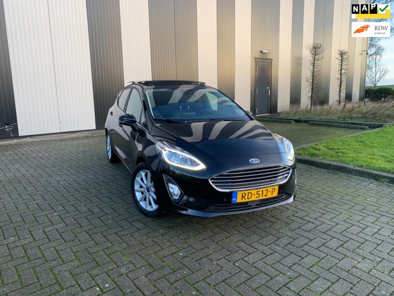 Ford Fiesta - 1.5 TDCi Titanium Pano-Lane Assist - AutoWereld.nl