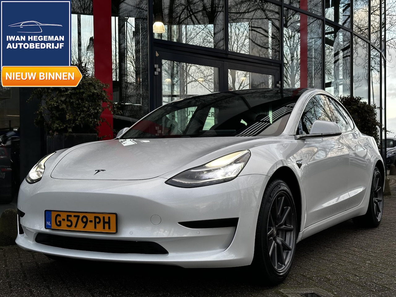 Tesla Model 3 - Standard RWD Plus 60 kWh | Trekhaak Afn. | Panodak | Navi | ECC | PDC | LM Velgen - AutoWereld.nl