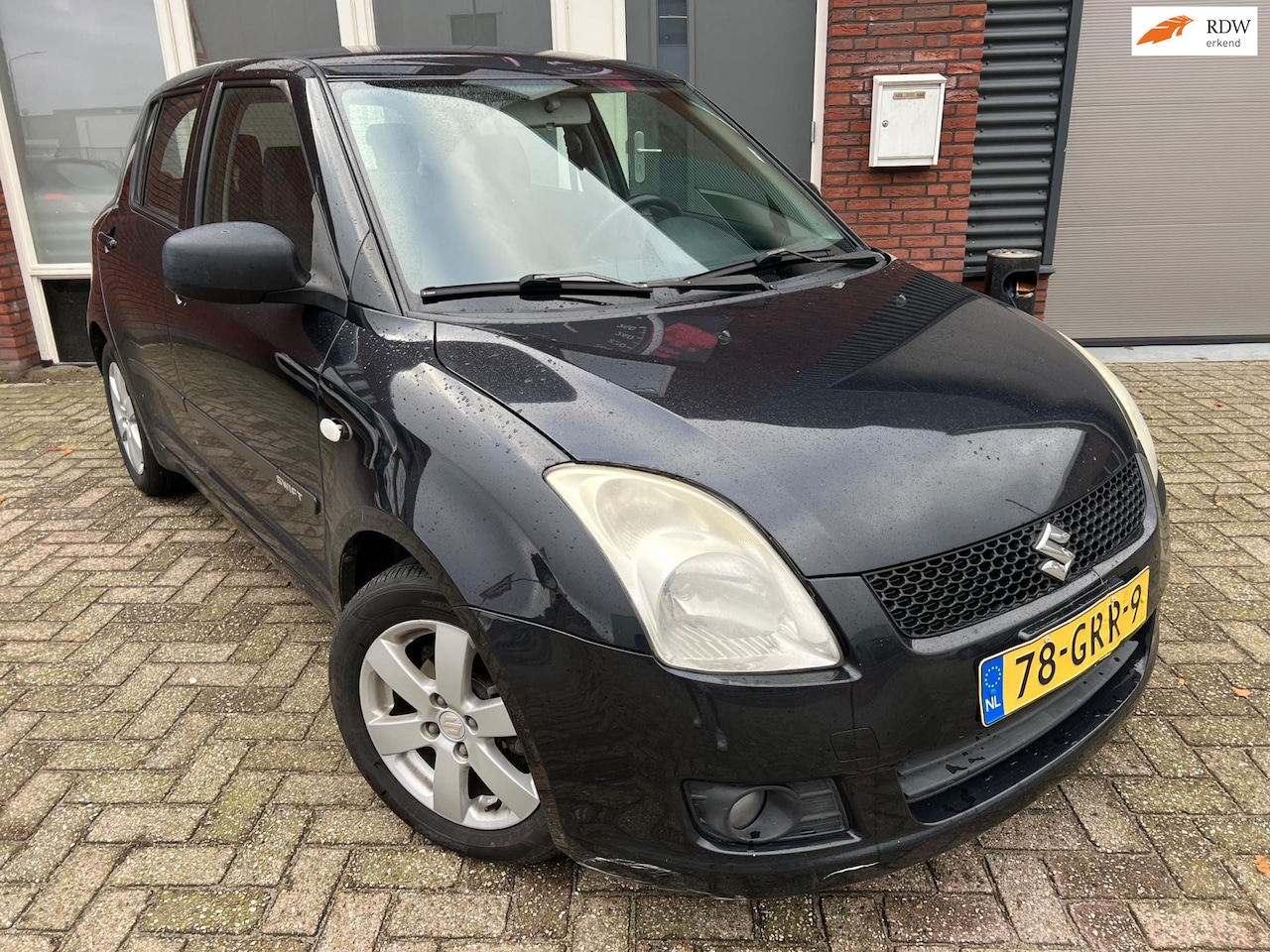 Suzuki Swift - 1.3 Shogun / PDC / 5DRS / Airco / NAP / LM - AutoWereld.nl