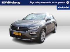 Volkswagen T-Roc - 1.0 TSI Style Metallic/ Airco / Parkeersensor V. + A. / 17 lmv