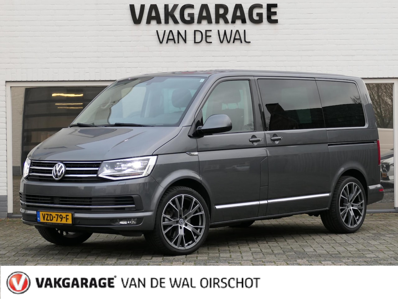 Volkswagen Transporter Multivan - 2.0 TDI L1H1 Highline | Elektrische alcantara stoelen | Apple-/Android Carplay | ACC | Tre - AutoWereld.nl