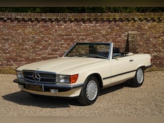 Mercedes-Benz SL-klasse Cabrio - 560 Single owner since new with only 36000 Miles European specs (headlights/bumpers), Live