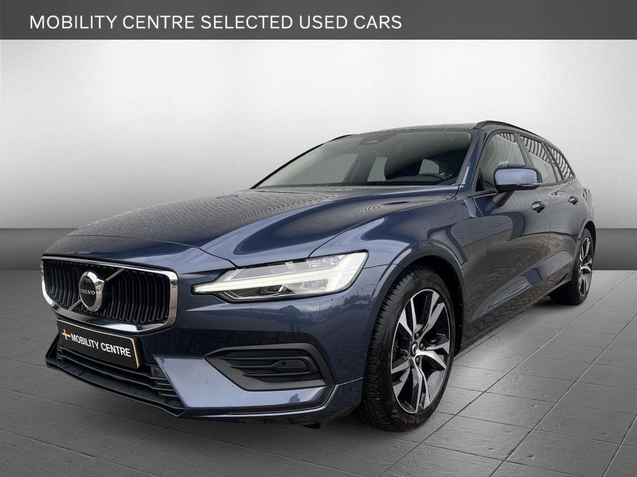 Volvo V60 - 2.0 B3 Essential | Trekhaak | Climate | Driver Assist | All-Seas - AutoWereld.nl