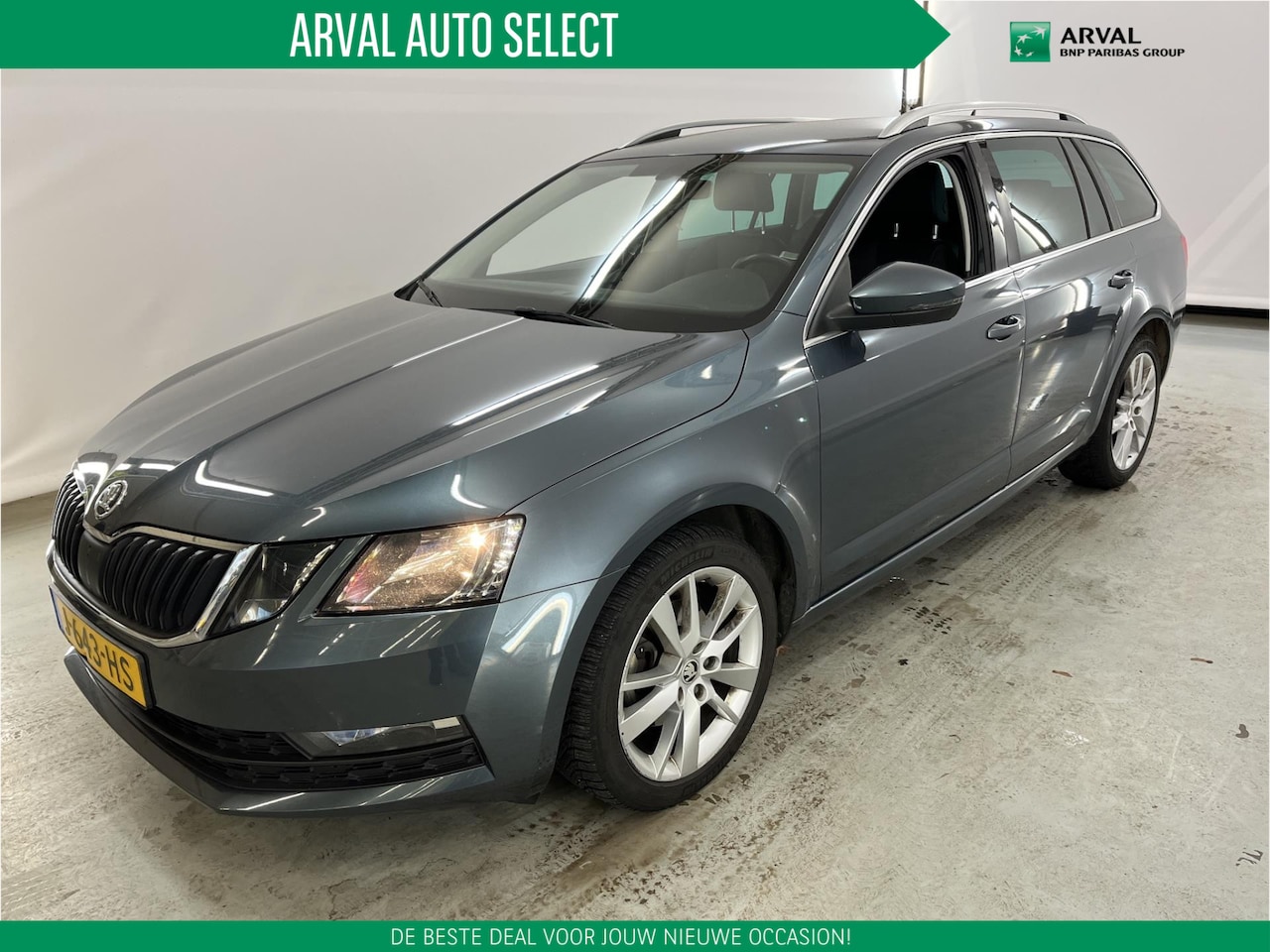 Skoda Octavia Combi - 1.5 TSI 150pk Upgrade Business Edition | Trekhaak | Navi | Apple CarPlay | Half Leder | St - AutoWereld.nl